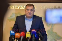 Dodik: Vučić želi da mjesto Srpske za stolom ne bude prazno, sve ću upoznati sa detaljima razgovora s njim