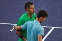 Kirjos podržao Đokovića: Želim da osvoji Australijan open i da nosim majicu na kojoj piše „idemo“