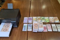 Kod maloljetnika iz Doboja pronađeno 193.700 KM i 125.200 evra lažnih novčanica