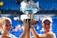 Čehinje Krejčikova i Sinijakova šampionke AO u dublu
