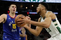 Denver deklasirao Milvoki, odlična partija Jokića