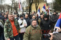 Borci ispred NSRS: Zvižducima dočekali zvaničnike, traže posebnu sjednicu