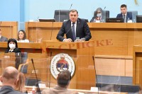 Dodik: Zakonom zabraniti nazivanje kolektiviteta genocidnim