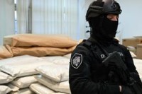Na Horgošu zaplijenjeno pola tone obuće