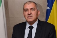 Tadić: Ne izlaziti na izbore pod ovim uslovima