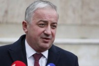 Borenović: Komšić ne poštuje ni institucije niti zemlju koju predstavlja