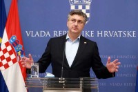 Plenković: Nema prijevremenih izbora, pozivam DORH da se izjasni