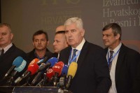 Čović pročitao zaključke HNS-a: Ako ne dođe do dogovora, nova organizacija BiH