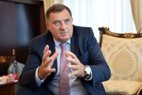 Dodik: Šmit ne propušta priliku da se lažno predstvlja