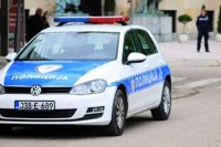 U udesu kod Ribnika povrijeđeni vozač i suvozač "opel korse"