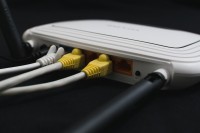 Pokušao djeci da ugasi internet pa ugasio internet signal u dva grada