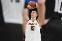 Jokić dominira i kada postigne samo osam poena