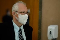 Кон: Далеко смо од тога да најавимо крај епидемије