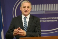 Borenović: Zakon o praznicima ne postoji, čestitam srpskim diplomatama