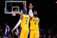 Lebron srušio Golden Stejt – 56 poena