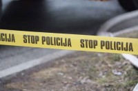 Automobil sletio sa kolovoza, povrijeđen vozač iz Živinica