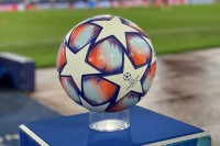 Liverpul protiv Intera, Bajern domaćin Salcburgu