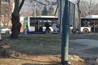 Saobraćajna nesreća u Nedžarićima, automobil se prevrnuo na krov