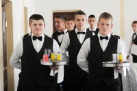 Ugostitelji stižu na listu deficitarnih zanimanja: Konobarima zagarantovan posao