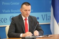 Lukač: Ulagati u policiju i bezbjednost