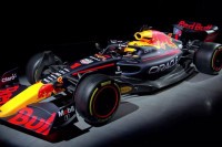 Nova, 73. sezona “formule 1” počinje nedjeljnom trkom za Veliku nagradu Bahreina: “Bikovi” dižu prašinu