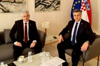 Čović upoznao Plenkovića da SDA želi promijeniti ustavnu arhitekturu BIH