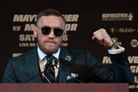 Zbog brze vožnje uhapšen UFC borac Konor Mekgregor: Zaplijenjen mu automobil vrijedan 170.000 evra
