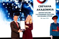 Cvijanovićeva odlikovala MUP ordenom zastave Srpske za zlatnim vijencem