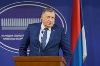 Dodik: Odbiti sve programe koje je kreirala Britanija