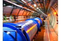 Cern: Naučnici pripremaju pokretanje velikog sudarača čestica