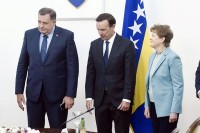 Dodik razgovarao sa američkim senatorima, ponudio rješenja za prevazilaženje krize