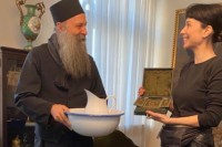 Konstrakta posjetila patrijarha i darovala mu simboličan poklon