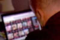 Dvojac osumnjičen za iskorištavanje djece za pornografiju