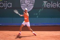 Đoković pobijedio Hačanova za finale “Serbia open”