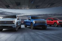 Форд започео производњу електричног пикапа F-150 Lightning, примљено 200.000 резервација