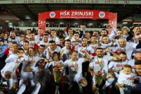 Fudbalerima Zrinjskog uručeni pehari za osvajanje Premijer lige