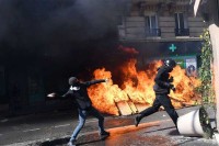 Маршеви, протести и хапшења