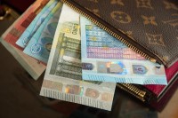 Državljani Hrvatske uhapšeni jer su prisvojili tuđi novčanik sa 2.300 KM