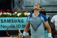 Nadal počistio Iznera