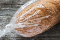 Plastična kesa je ubjedljivo najgora opcija: Ovo je najbolji način za čuvanje hljeba