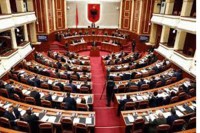 Albanski parlament odbacio rezoluciju o Srebrenici