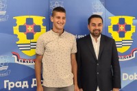 Jerinić najavio podršku teniseru Andreju Nediću