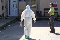 У Србији 404 новозаражених, преминула једна особа
