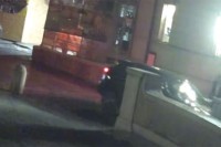 Vozač se maseratijem "spustio" niz Španske stepenice u Rimu, policija ga uhapsila
