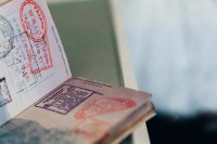 Đurđević: Kašnjenje viza samo Srpkinjama ne može biti slučajnost