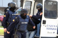 Detalji napada u Romanovcima: Nasrnuo na policiju po drugi put, jednog policajca povrijedio