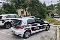U Hadžićima pao paraglajder, prebačen u bolnicu