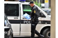 Zbog utaje poreza oduzeta dokumentacija, mobilni telefon, tablice i saobraćajne