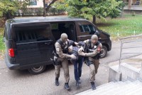 Završeno suđenje Tariku Hadžibegviću: Tužilac traži kaznu, odbrana tvrdi da jedino moguća oslobađajuća presuda