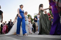 Традиционални дефиле пратио је велики број грађана